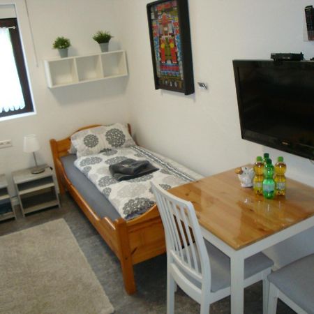 Cenet 1 Zimmer Apartment Sindelfingen Kültér fotó